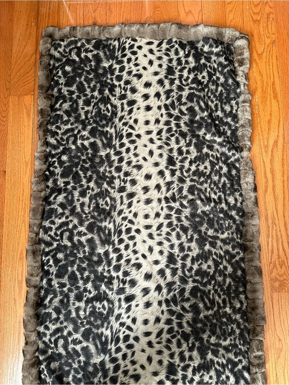 La Fiorentina Real Rex Rabbit Fur Trim Animal Print Wrap Shawl Scarf 26